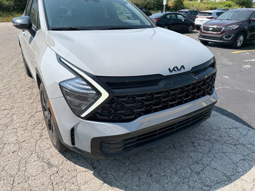 Used 2025 Wolf Gray Kia X-Line image 2