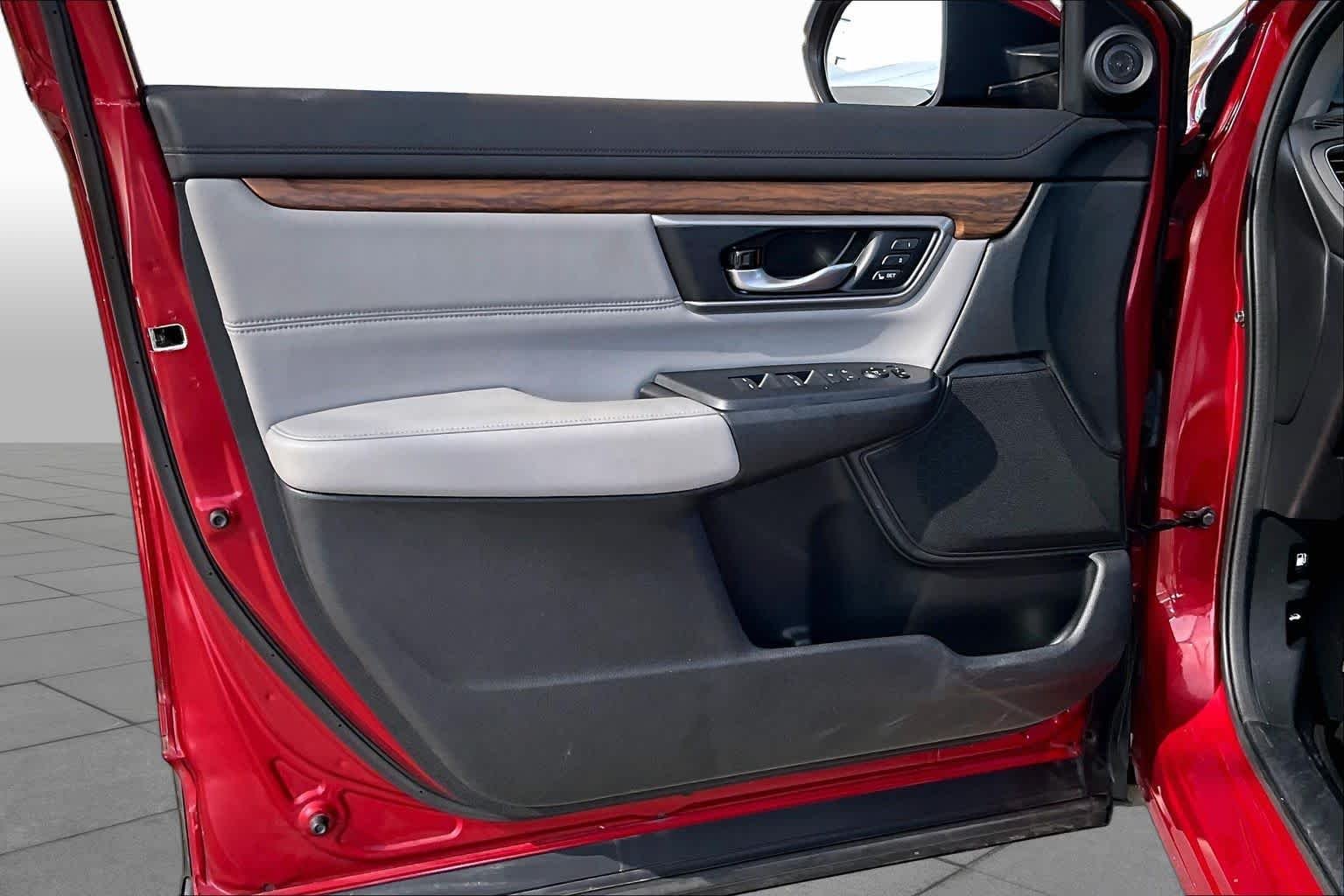 Used 2020 Radiant Red Metallic Honda Touring image 22