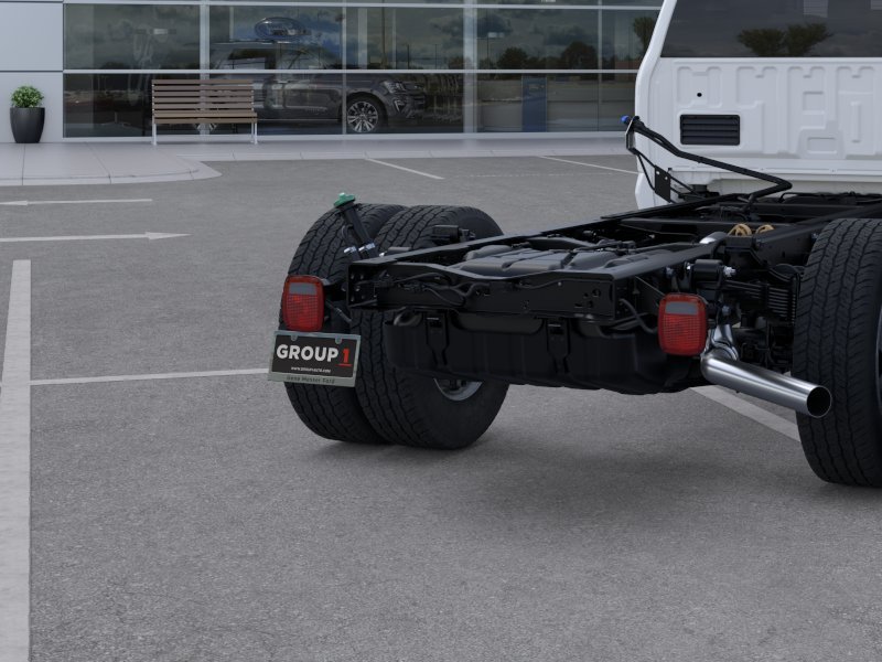 New 2026 Oxford White Ford F-600® XL image 21