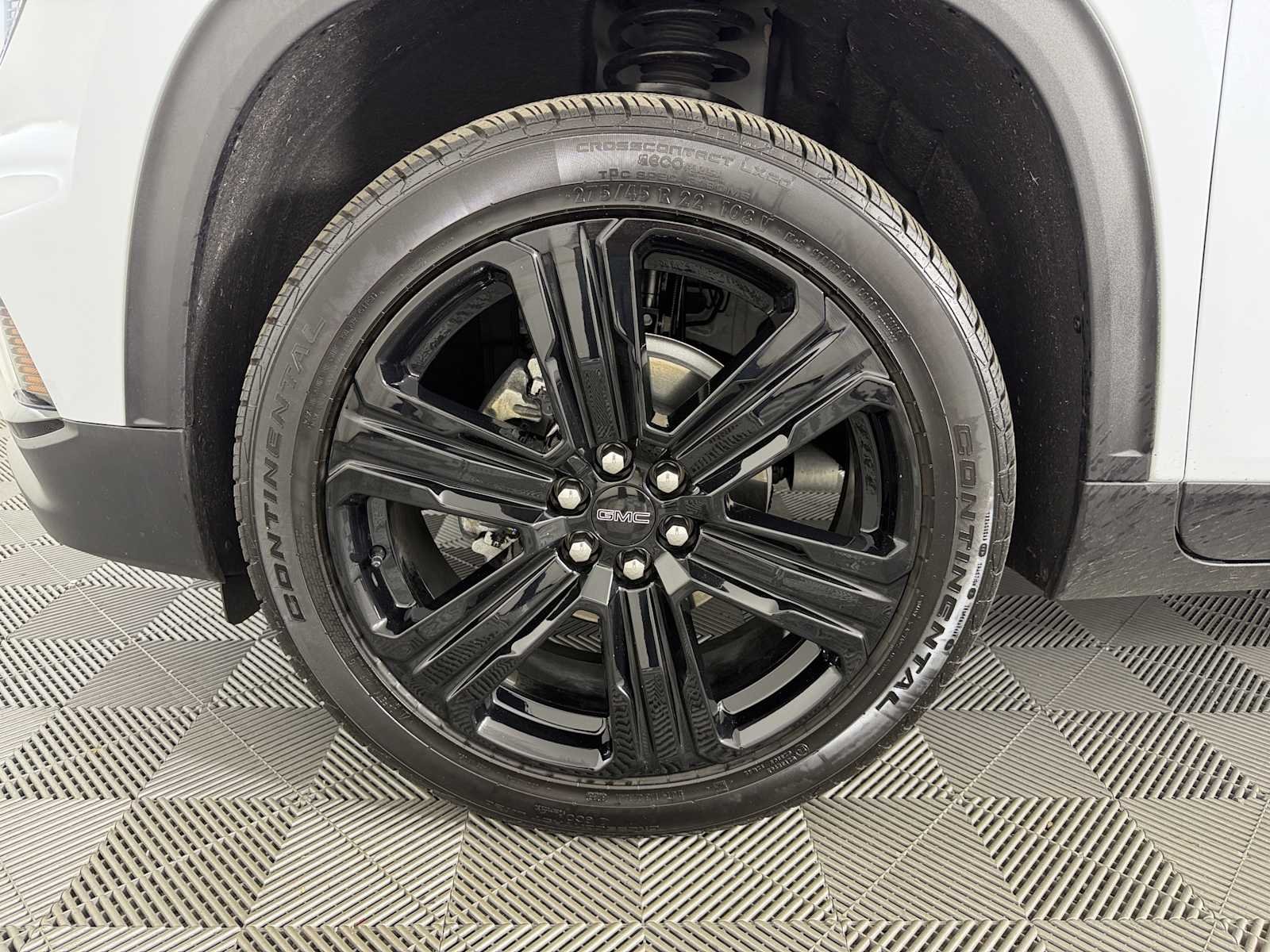 2026 GMC Acadia Elevation - Photo 9