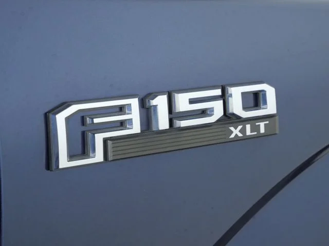 Used 2016 Blue Ford XLT image 10