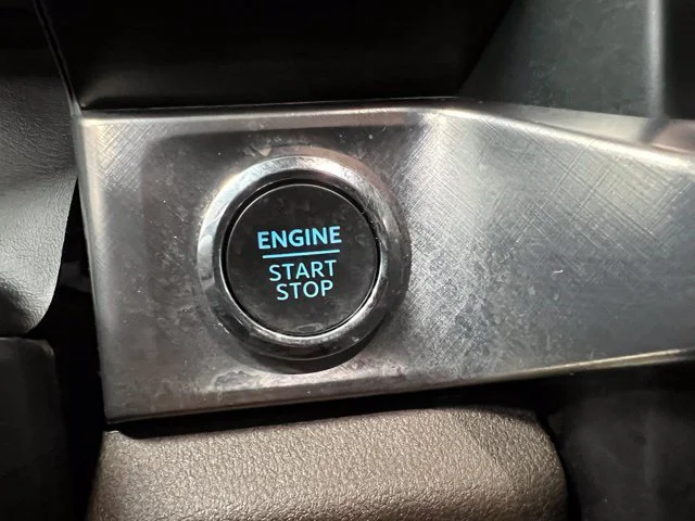 Used 2025 Blue Ford King Ranch image 32
