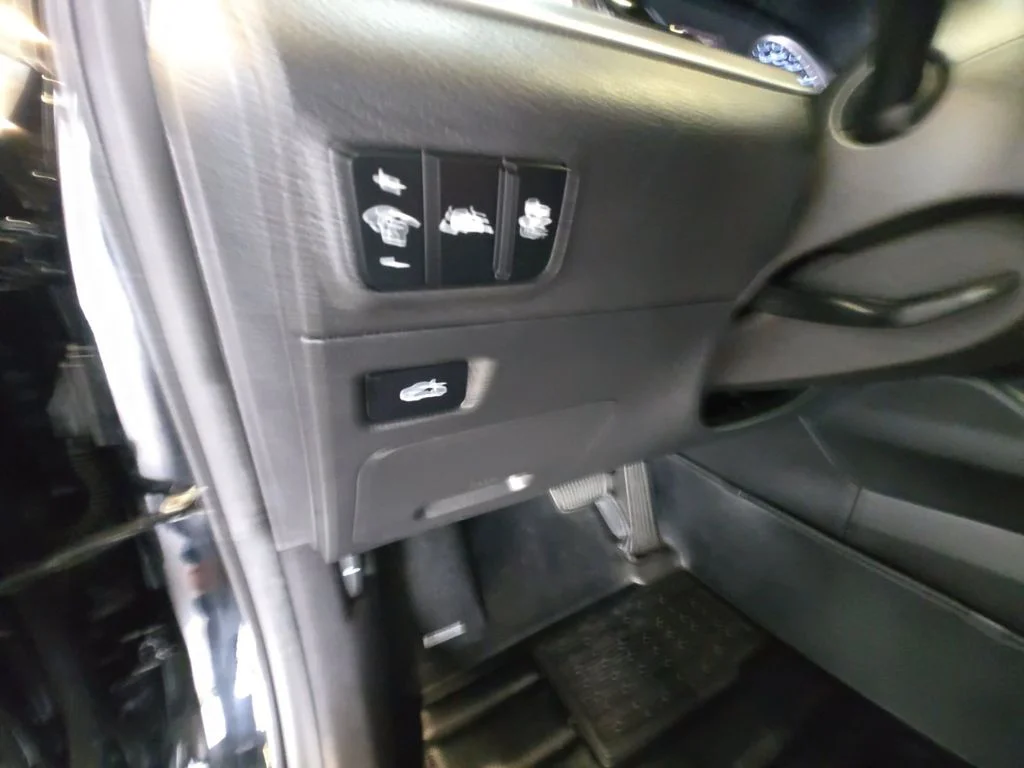 Used 2022 Black Kia GT-Line image 31