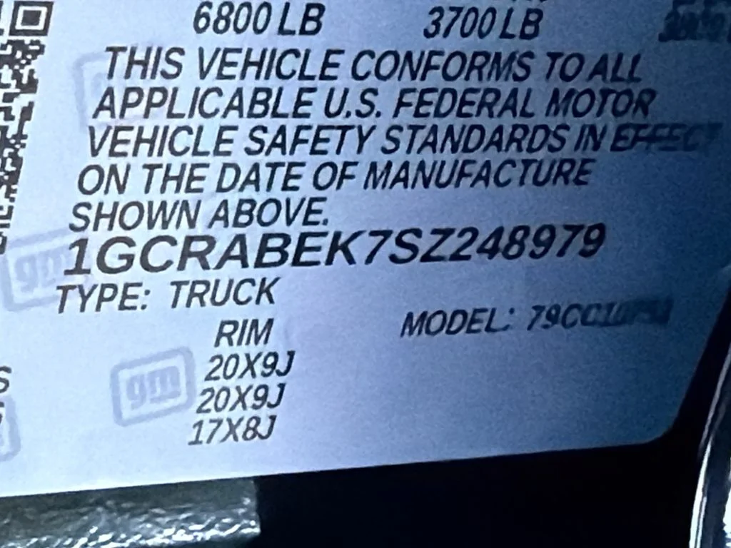 Used 2025 Black Chevrolet Custom image 29