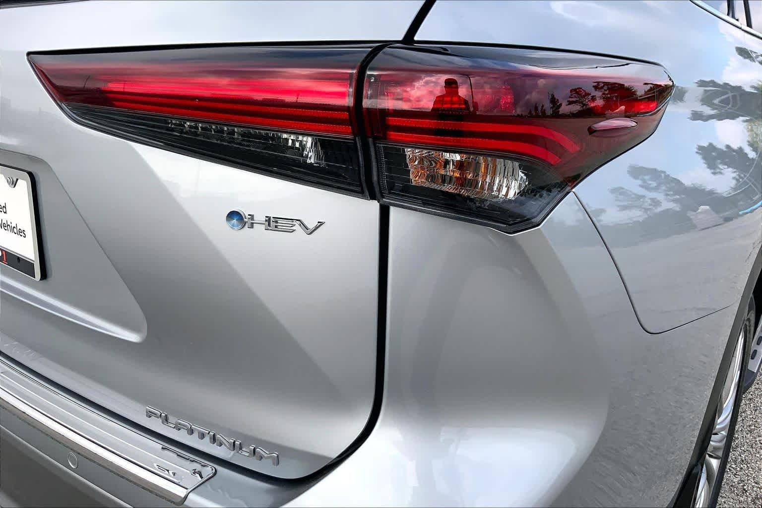 Used 2025 Celestial Silver Metallic Toyota Hybrid Platinum image 30