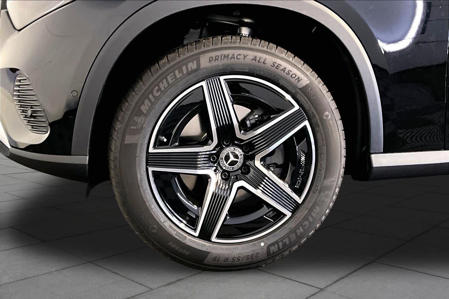 New 2026 040/Black Mercedes-Benz GLC 300 image 17