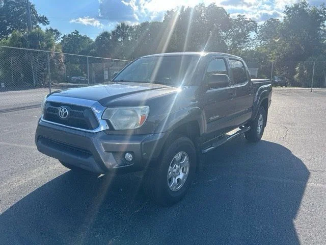Used 2015 Gray Toyota Base image 1