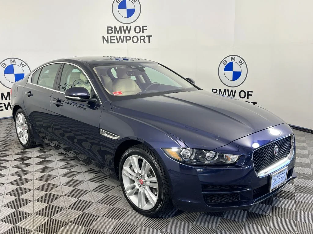 2019 Jaguar XE 25t Premium AWD's photo