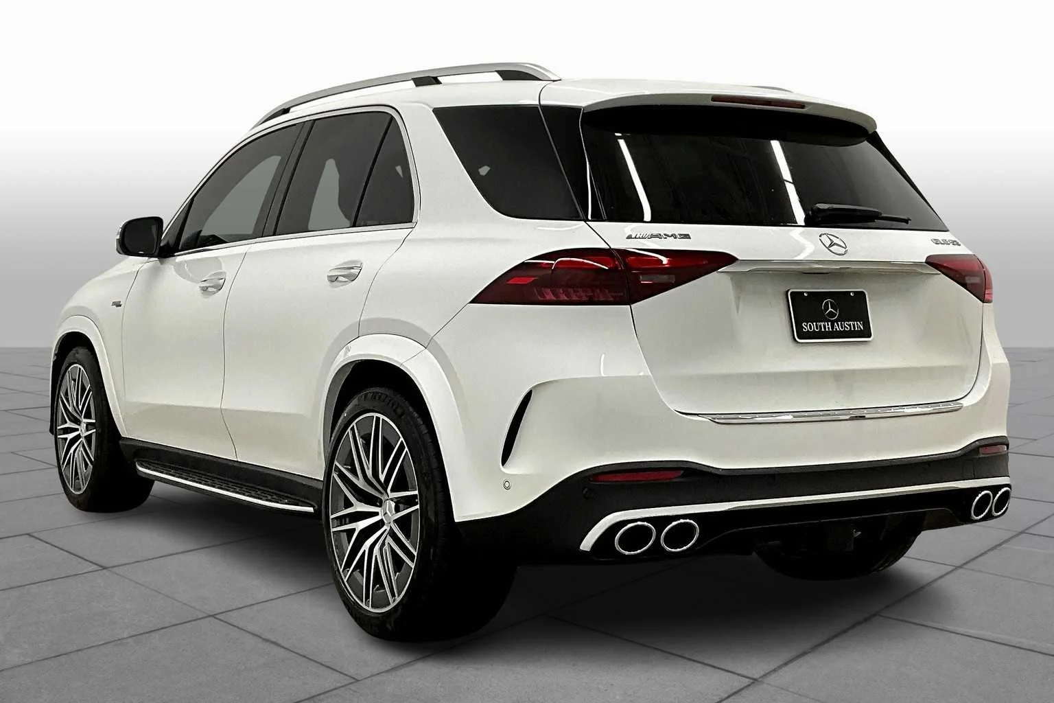 2025 Mercedes-Benz GLE AMG GLE 53 - Photo 10