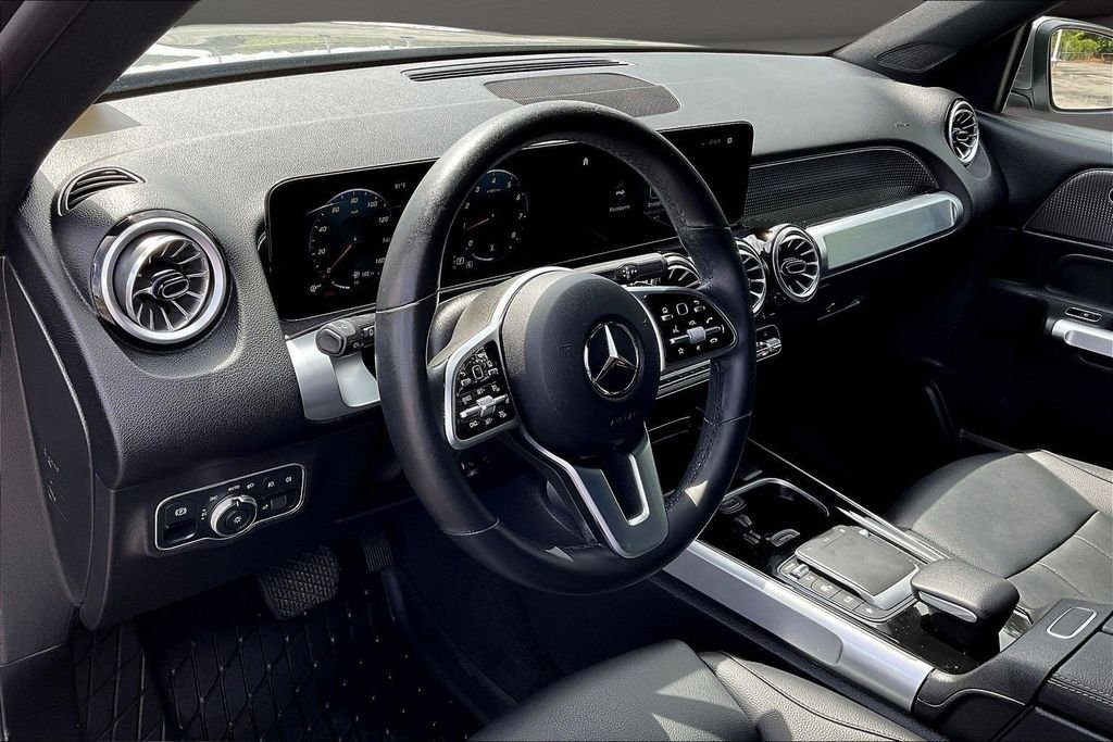 Used 2022 Gray Mercedes-Benz GLB 250 image 20