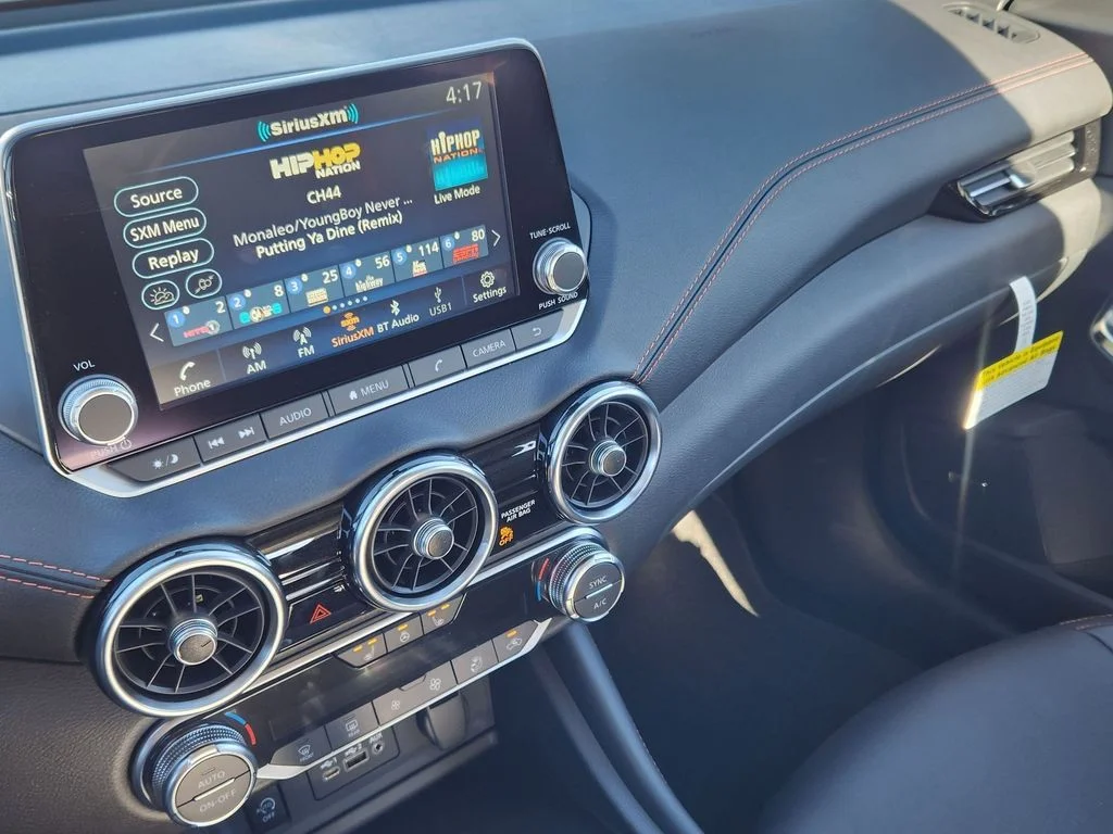 2025 Nissan Sentra SR - Photo 18