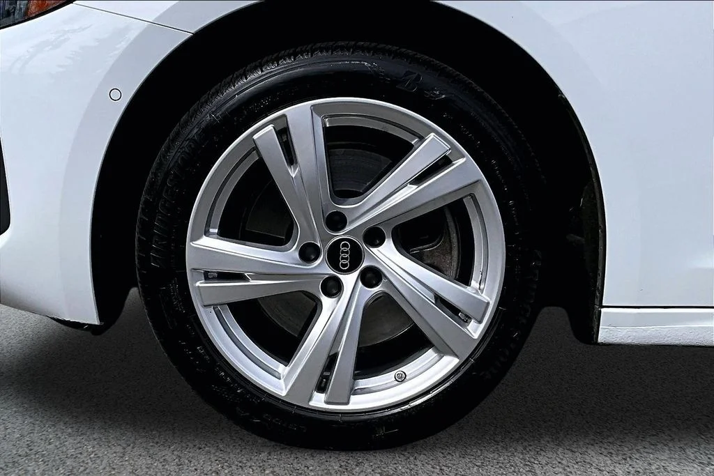 Used 2025 White Audi 2.0T Premium image 34