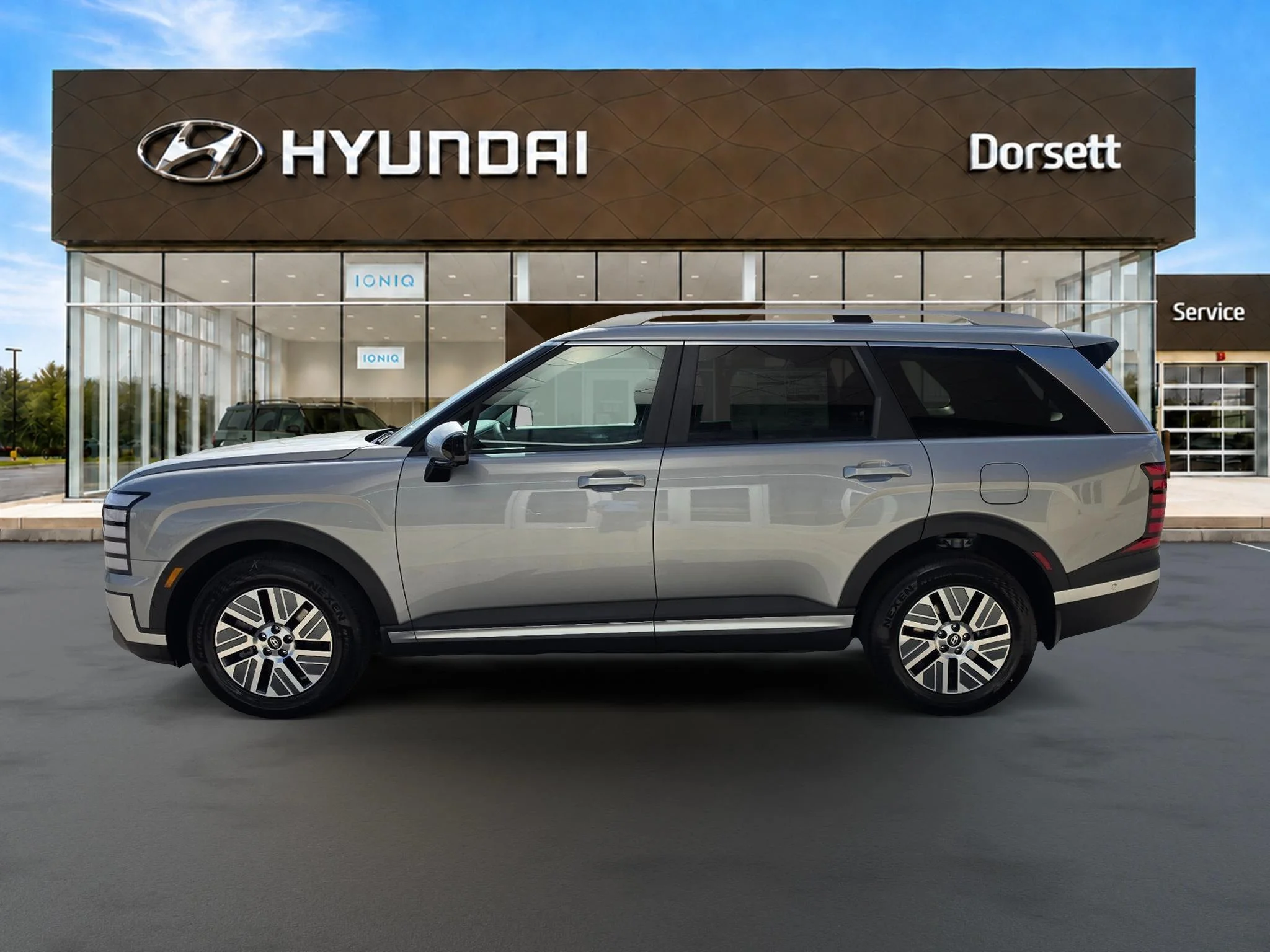 New 2027 Shimmering Silver Hyundai SEL Premium 7P image 2