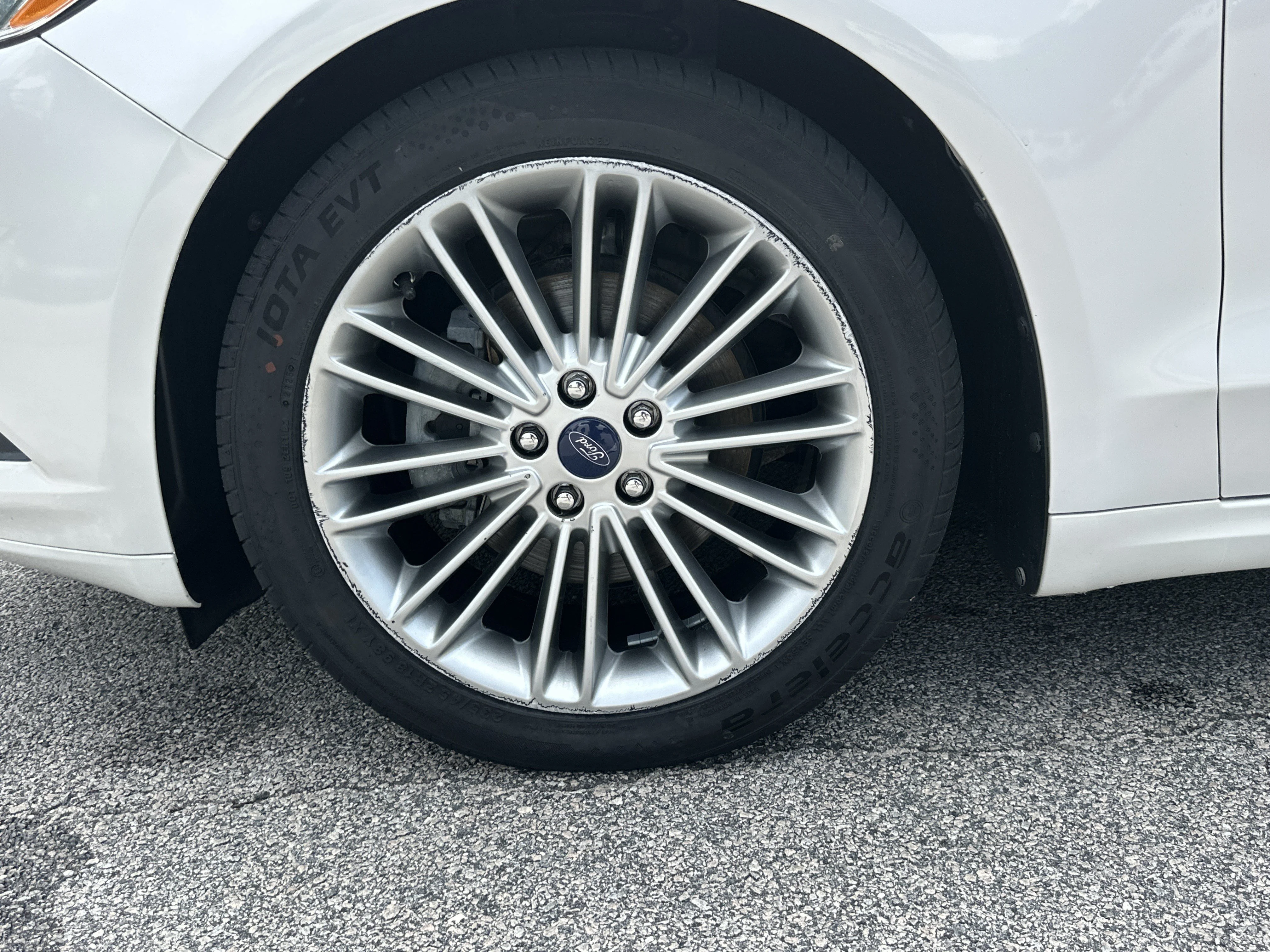 Used 2014 WHITE Ford SE image 11