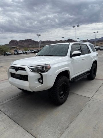 2023 Toyota 4Runner SR5