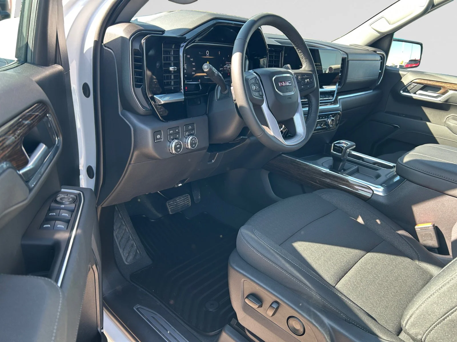 New 2026 Summit White GMC Elevation image 12