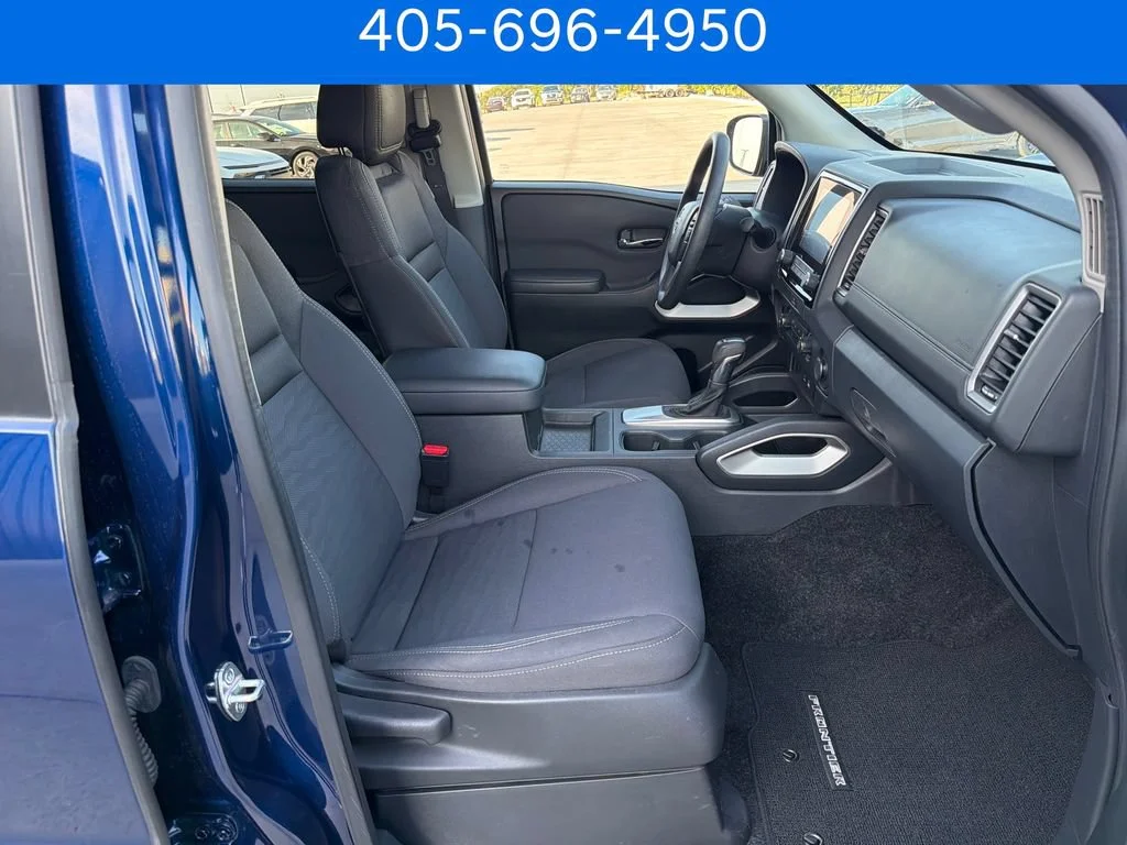 Pre-Owned 2022 Nissan Frontier SV