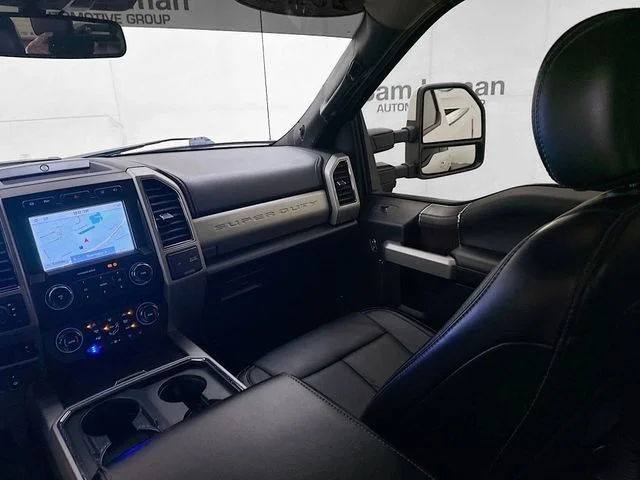 Used 2020 White Metallic Ford Lariat image 24