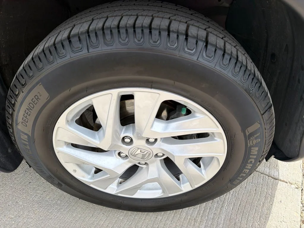 Used 2016 Red Honda EX-L image 10