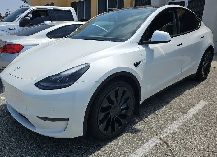2022 Tesla Model Y Performance Dual Motor All-Wheel Drive's photo