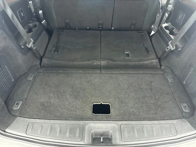 Used 2019 Silver Nissan SV image 27