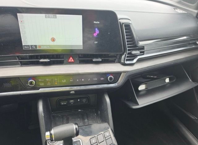 Used 2023 Jungle Green Kia X-Line image 11