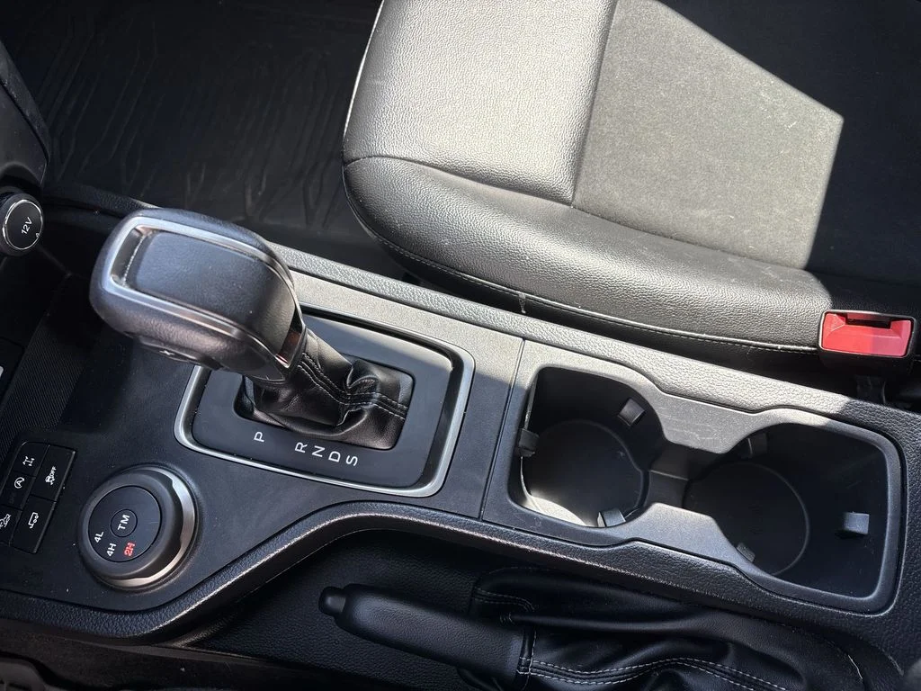 Used 2021 Silver Ford XLT image 22