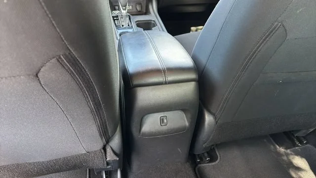 Used 2024  Nissan SV image 20