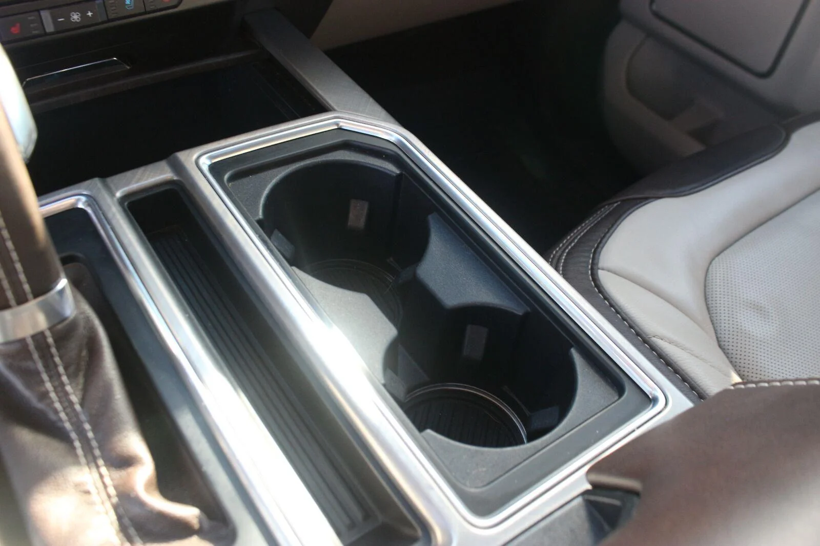 Used 2020 Silver Ford Limited image 22