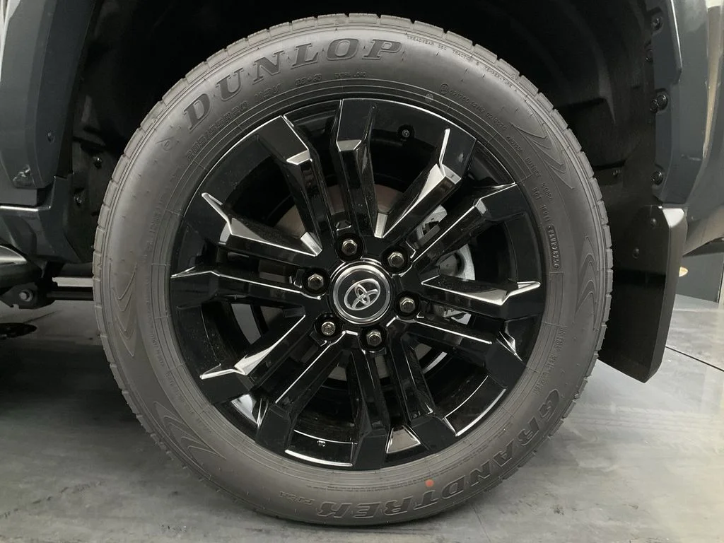 New 2026 Underground Toyota Platinum image 25