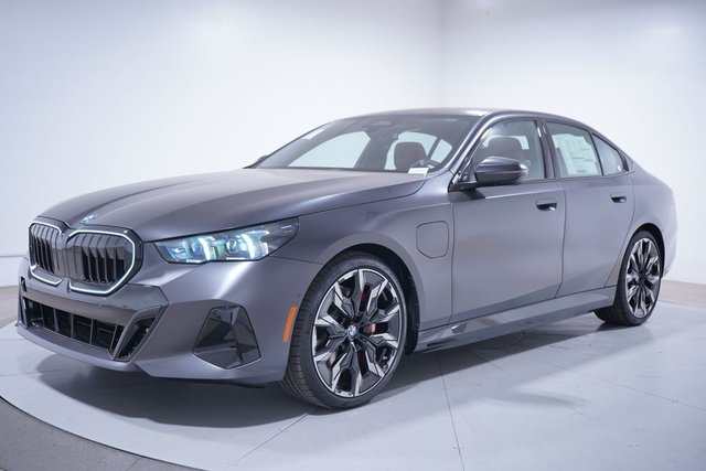 2027|BMW|5 Series|550e xDrive|4D Sedan