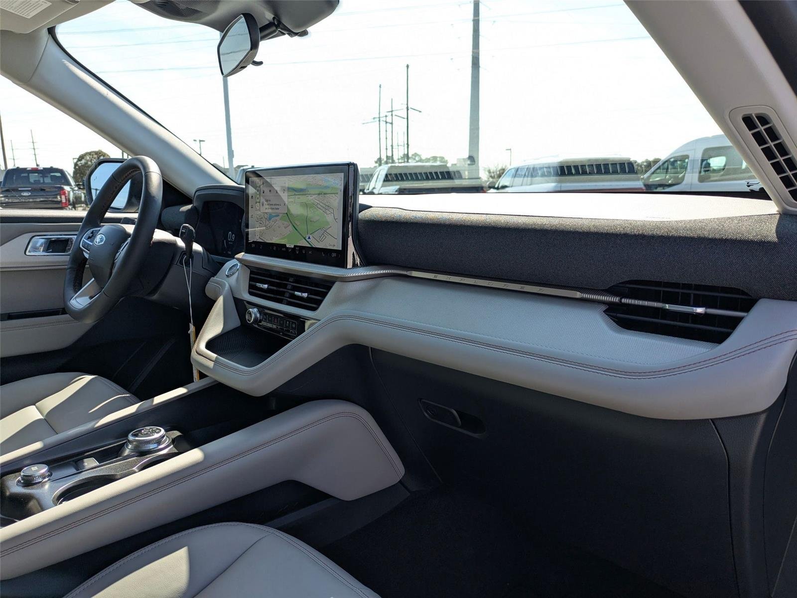 New 2026 Space White Metallic Ford Active image 37