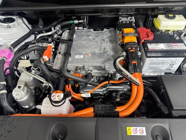 New 2026 Wind Chill Pearl <sup>1</sup> Toyota  SE image 9
