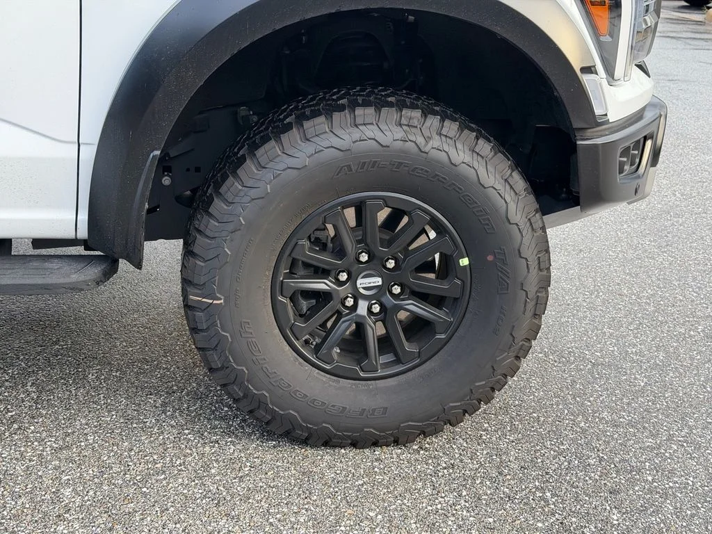 Used 2024 White Ford Raptor image 8