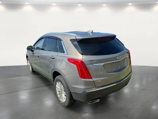 Used 2019 Brown Cadillac Base image 18