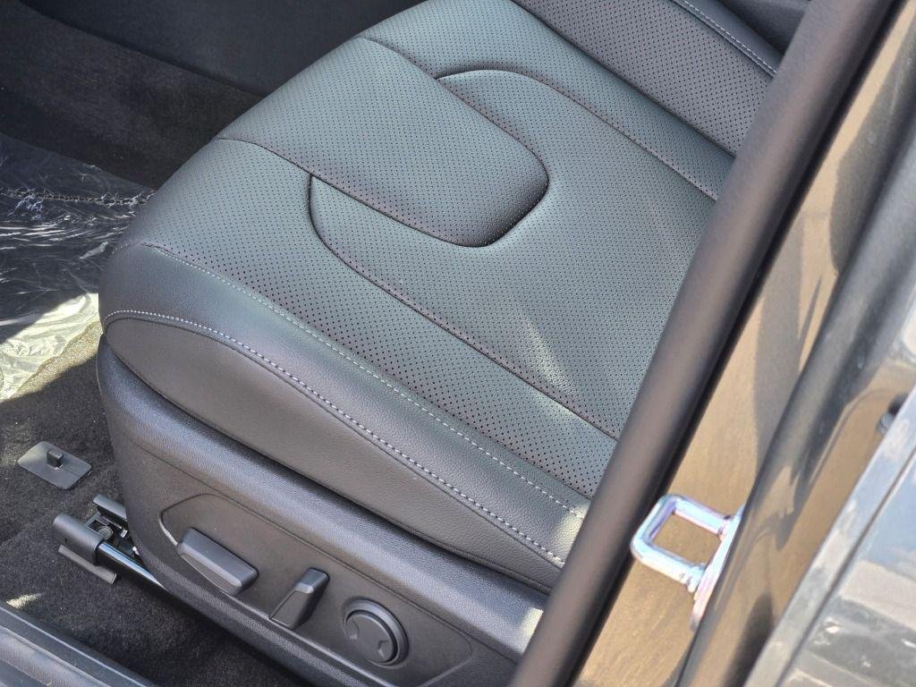 New 2026 Gray Hyundai Limited image 20