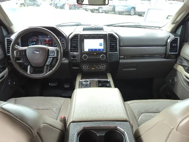 Used 2021 White Ford Limited image 7