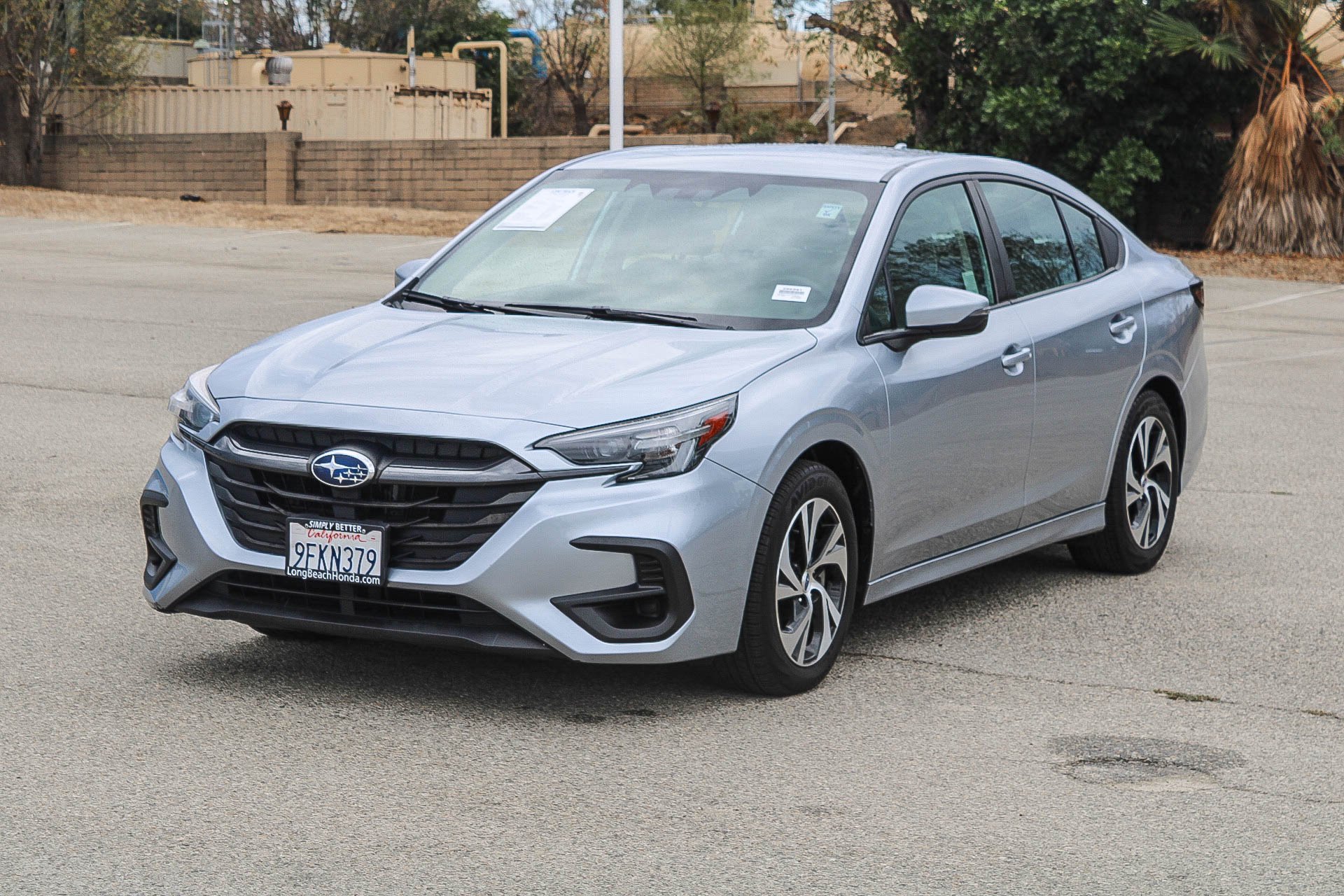 Used 2023 Ice Silver Metallic Subaru Premium image 3