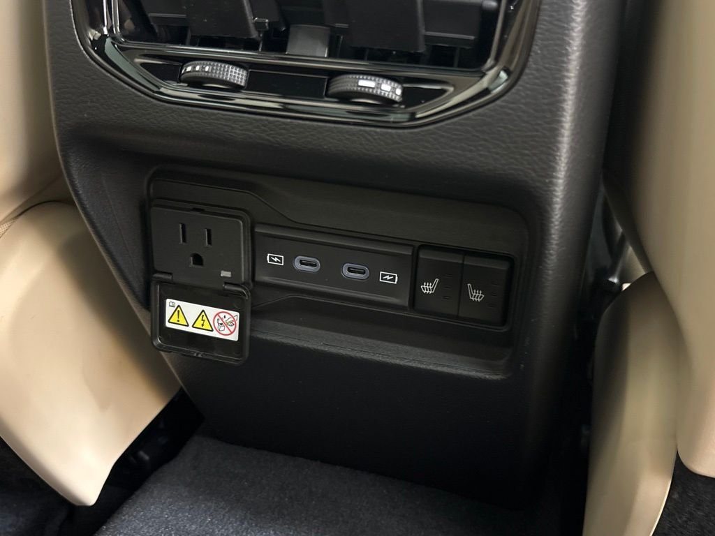 New 2026 Baltic Gray Metallic Clearcoat Jeep Limited image 20