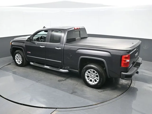 Used 2015 Silver GMC SLT image 11