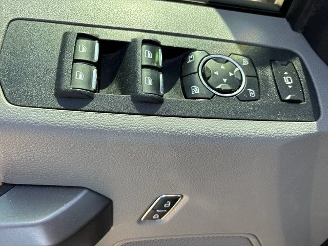 Used 2020 Black Ford XLT image 21