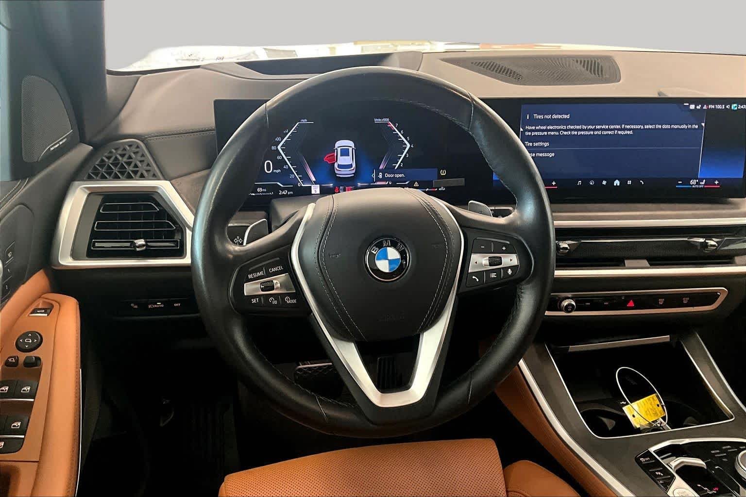 Used 2024 Alpine White BMW xDrive40i image 16