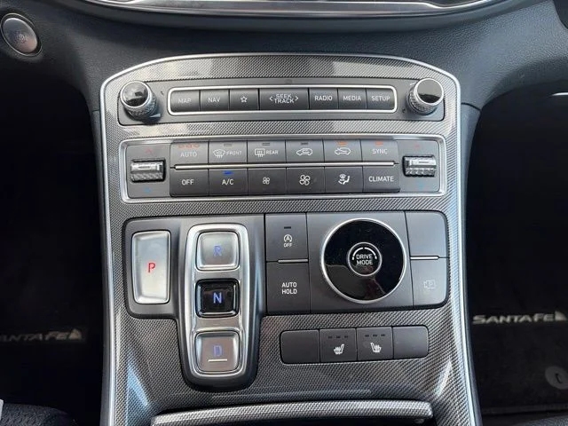 Used 2023 Silver Hyundai SEL image 35