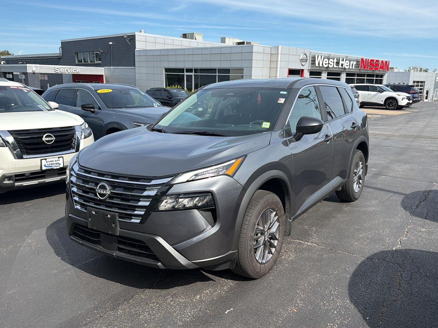 Certified Used 2026 Gun Metallic Nissan S image 13