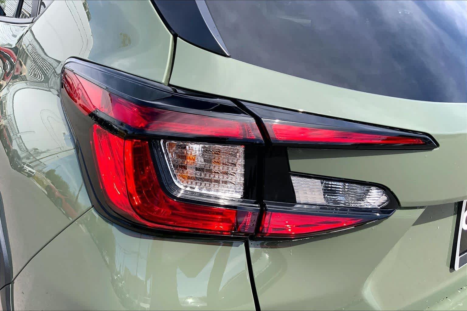 New 2026 ALPINE GREEN Subaru Limited image 14