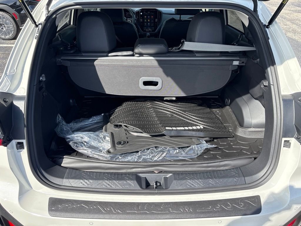 New 2026 CRYSTAL WHITE PEARL Subaru Limited Hybrid image 23