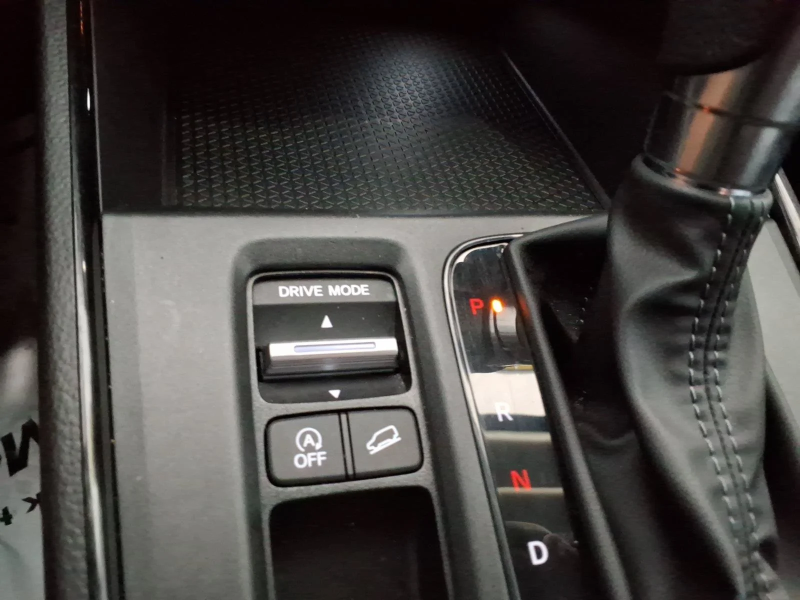2024 Honda CR-V LX - Photo 24