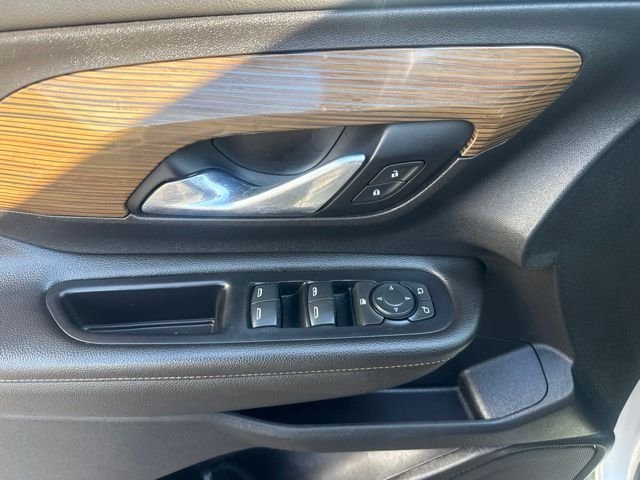 Used 2021 Silver GMC SLE image 10