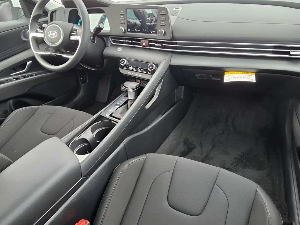 2026 Hyundai Elantra Blue - Photo 28