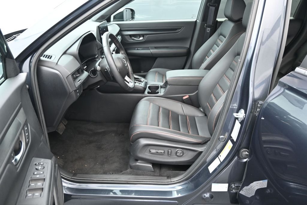 Used 2025  Honda Sport-L image 17